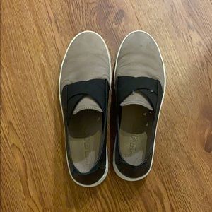 Flexx slip on sneakers